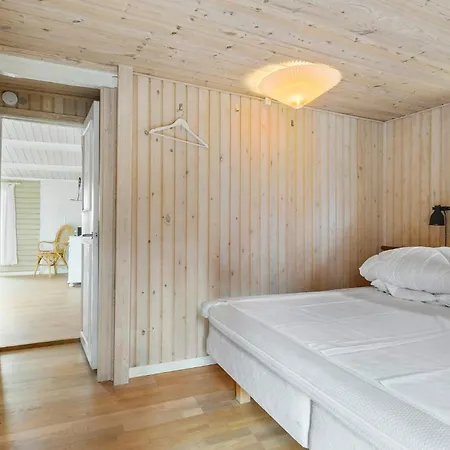 Holiday home Awesome In With Wifi *