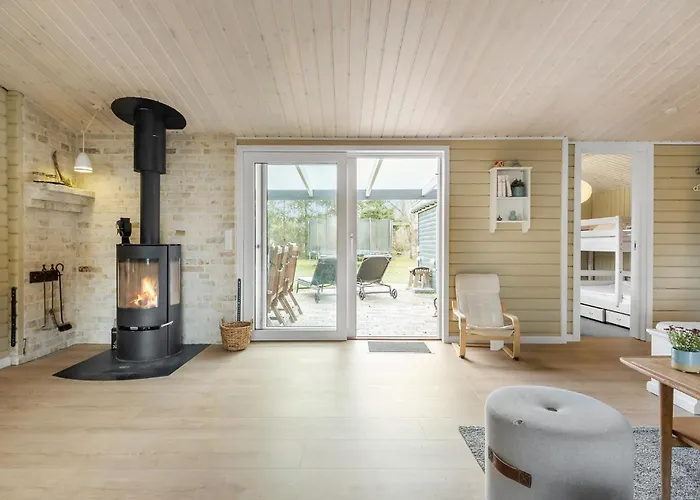 Ferienhaus Awesome In With Wifi Højby